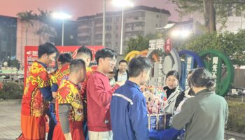 金蛇開運，物流送?！癫裎锪骷瘓F組織單位參加玉柴年貨節(jié)活動
